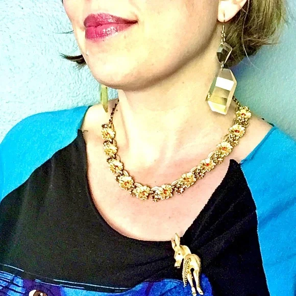 VTG 🌼 Golden Curated Trio jewelry set - Picture 16 of 16